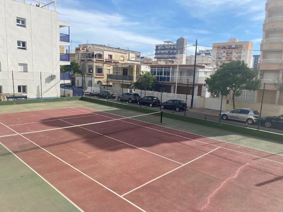 Apartamento 1ª Linea De Playa - Con Piscina Y Parking Playa de Gandia ภายนอก รูปภาพ