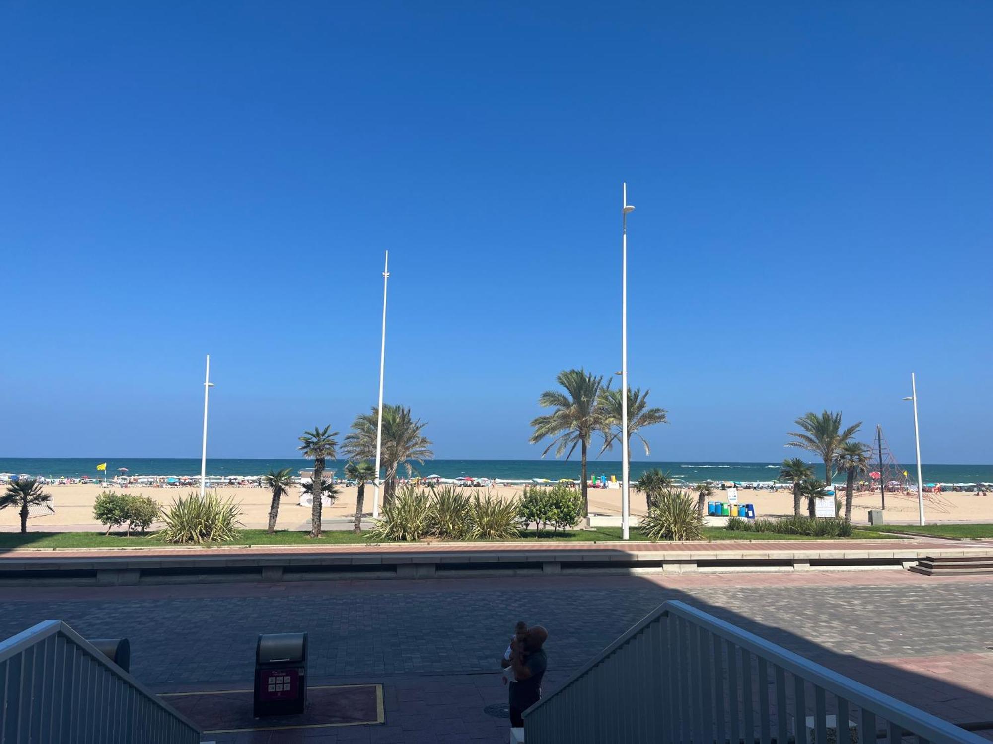 Apartamento 1ª Linea De Playa - Con Piscina Y Parking Playa de Gandia ภายนอก รูปภาพ