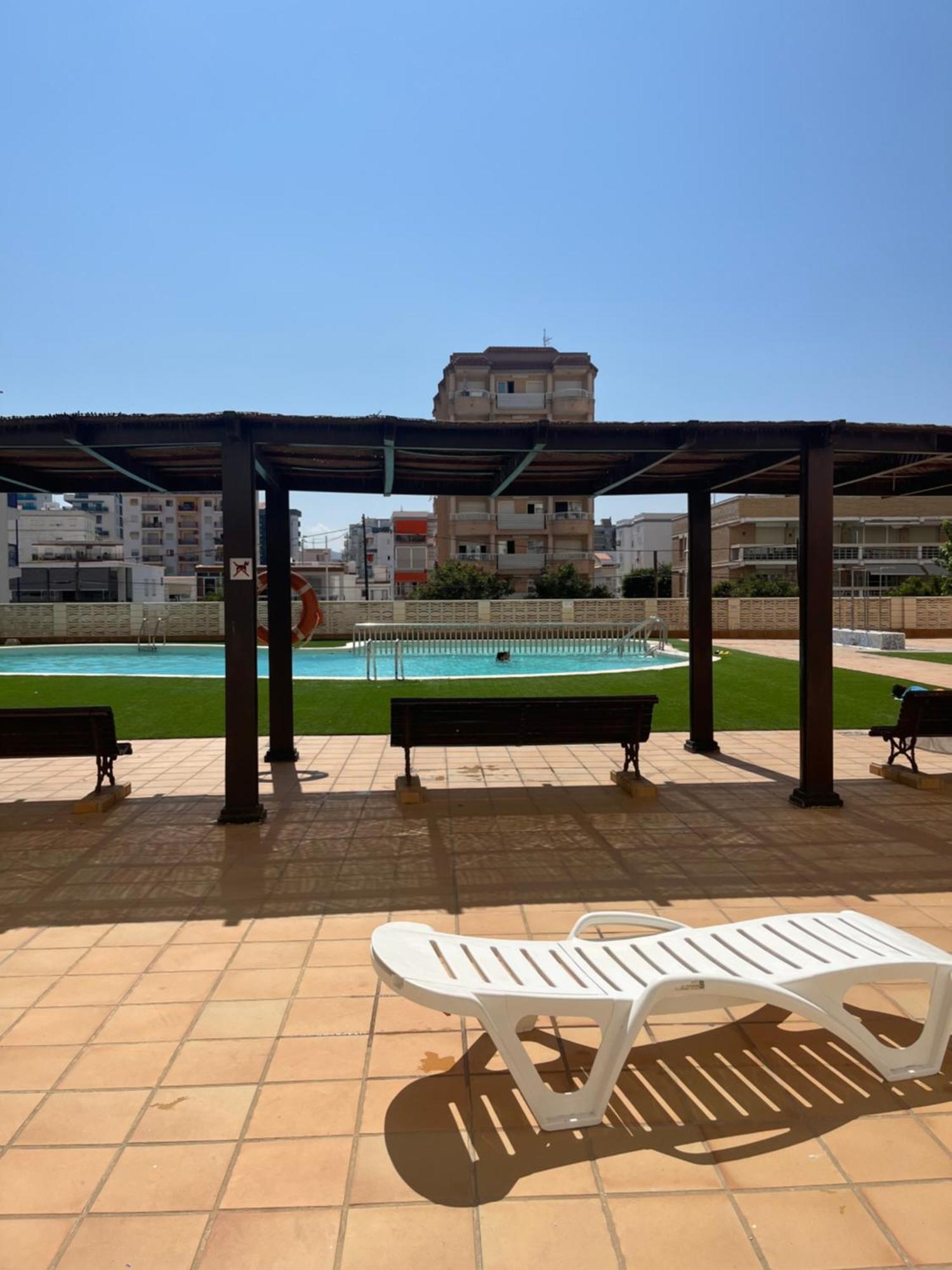 Apartamento 1ª Linea De Playa - Con Piscina Y Parking Playa de Gandia ภายนอก รูปภาพ